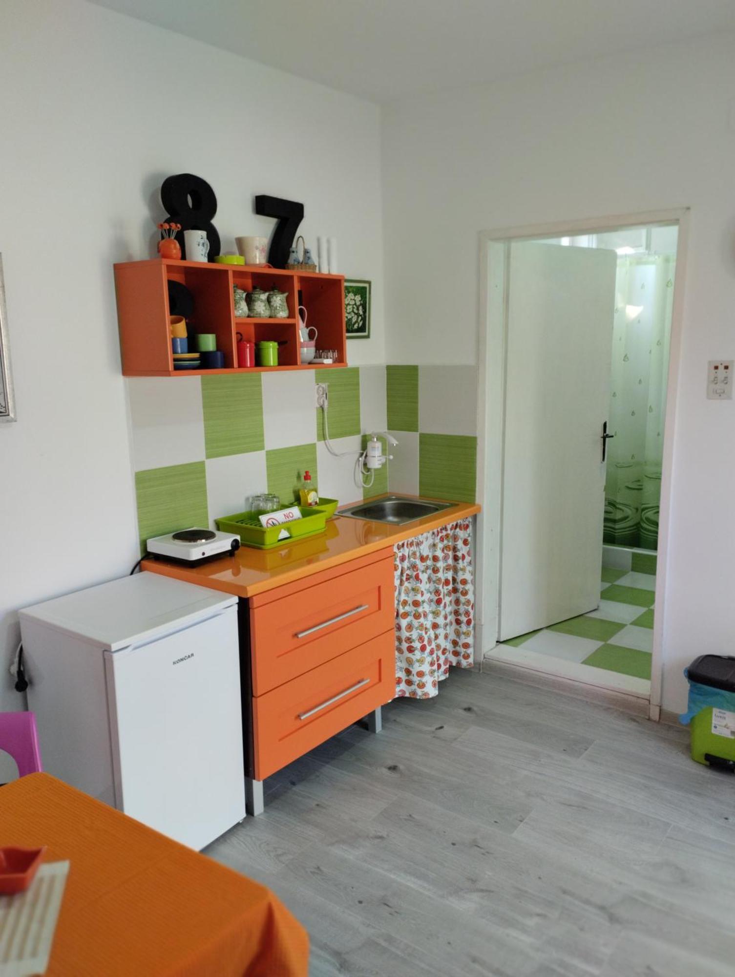 Cyclo Apartment Pinki Backa Palanka Bagian luar foto
